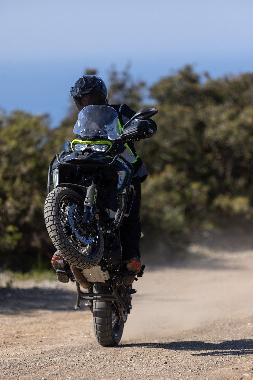 TRK 702 X