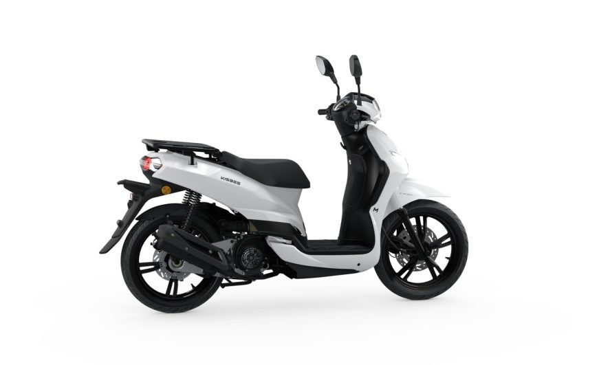 Kisbee M